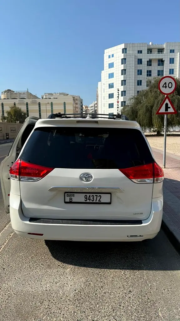 Toyota Sienna Platinum - photo 6