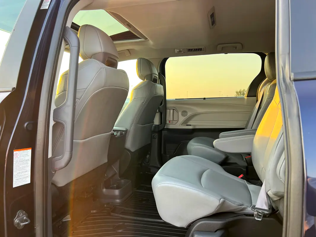 2024 Toyota Sienna XLE Hybrid Full Option 2.5L V4 - 7 Seater Doors Full Auto With Radar - Rear Camer - photo 6